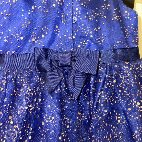 Holiday little girls dress - Picture 5 of 7